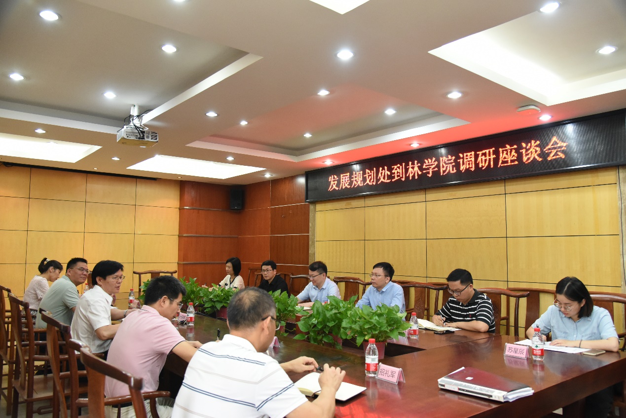 http://cms.gxu.edu.cn/__local/3/70/22/88DA739C51D404EC266DB1D22CA_199B2A96_55EB7.jpg